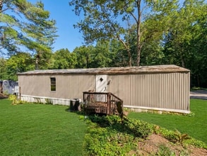 Building Photo - 412 McElhaney Rd