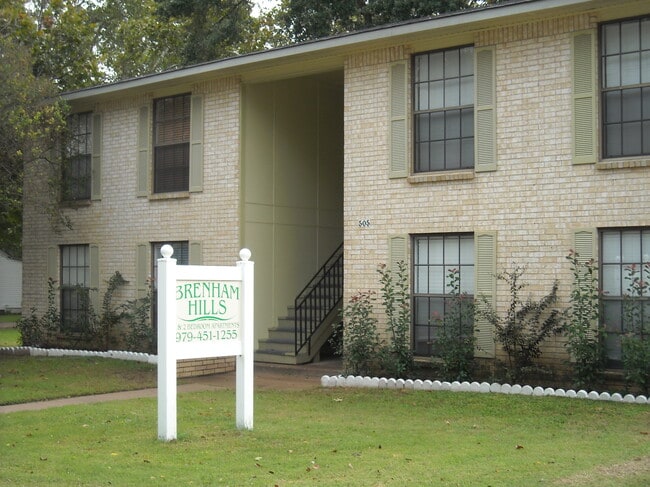 Building Photo - 505 W 3rd St