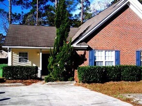 Building Photo - 408 St Rosea Rd