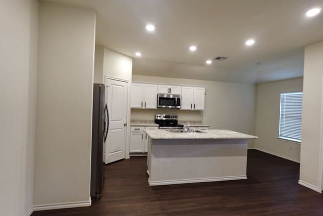 Building Photo - 3625 Cody Ln