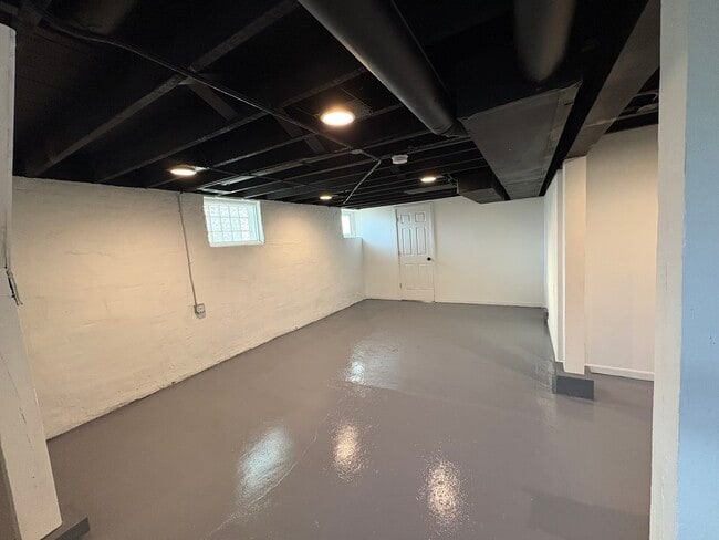 Foto del edificio - 5257 W Eddy St