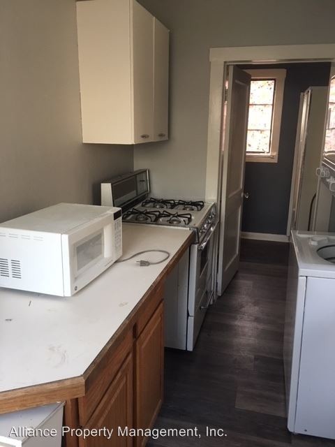 Foto del edificio - Studio, 1 bath Room For Rent - 619 Ratone Ln.