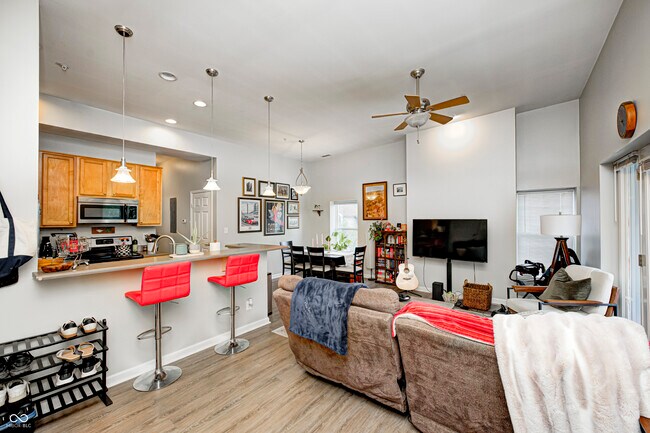 Foto del edificio - 655 E 24th St