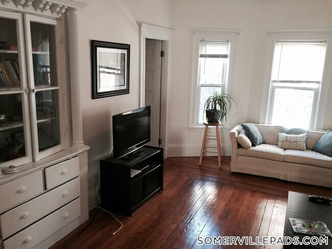 Foto del edificio - 50 Holyoke Rd