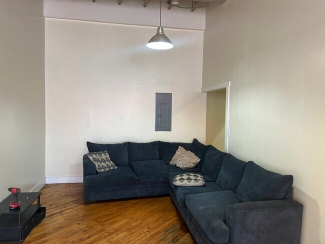 Foto del edificio - 1415 Kemper St