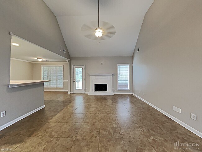 Building Photo - 181 Stratford Cir