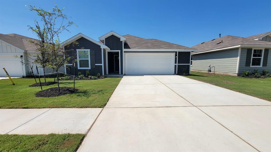 Foto principal - 245 Texoma St