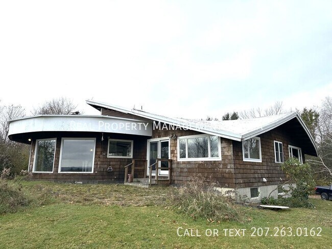 Building Photo - Beautiful Mid-Century Home in Hampden full...