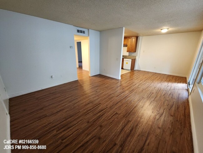 Foto del edificio - Ontario 2 Bedroom Condo