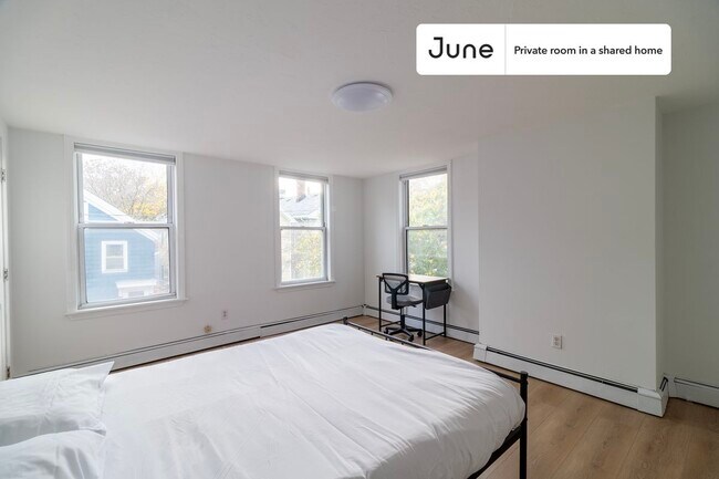 Foto del edificio - Room in Shared 4 bed/4 bath home