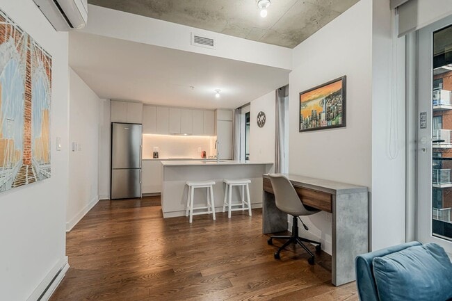 Photo du bâtiment - 100 Rue Murray