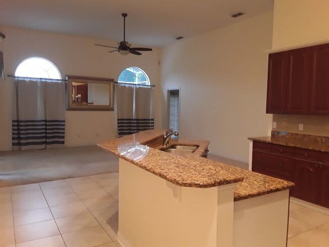 Foto del edificio - 14723 Braddock Oak Dr