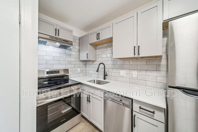 Building Photo - 3171 49th St