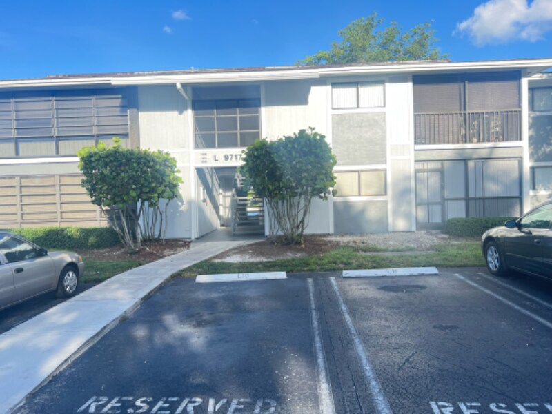 9717 Hammocks Blvd, Miami, FL 33196 Condo for Rent in Miami, FL
