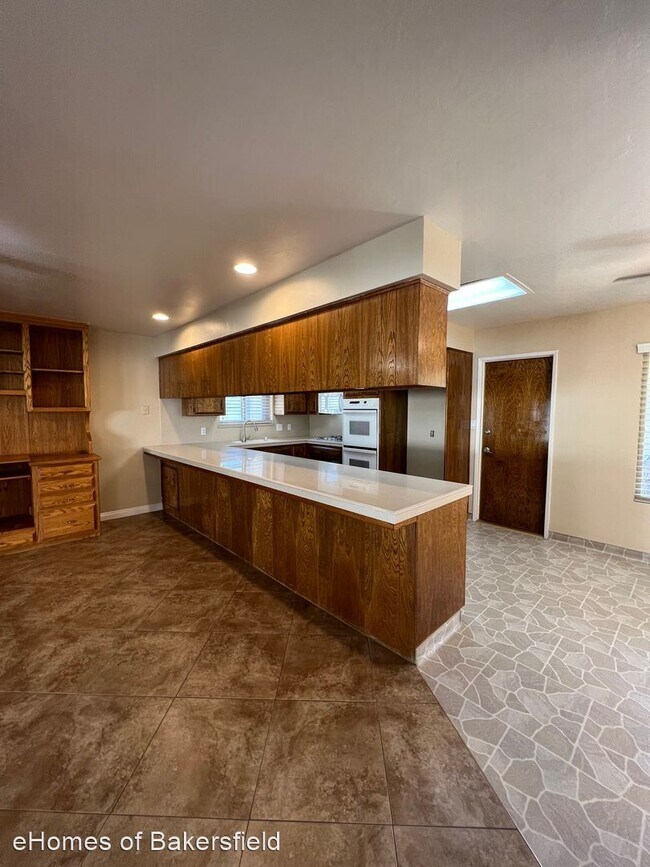 Foto del edificio - 3 br, 2 bath House - 1705 Angels Camp St