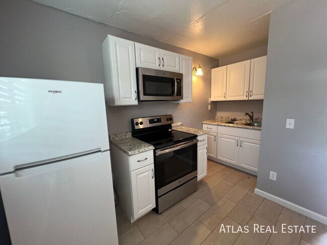 Foto del edificio - 3451 N Flowing Wells Rd
