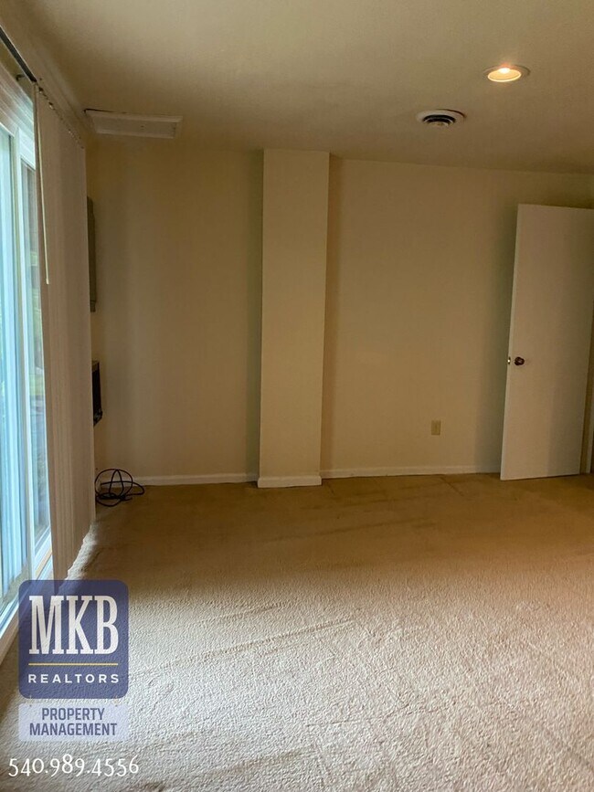 Foto del edificio - 3377 Kelly Ln