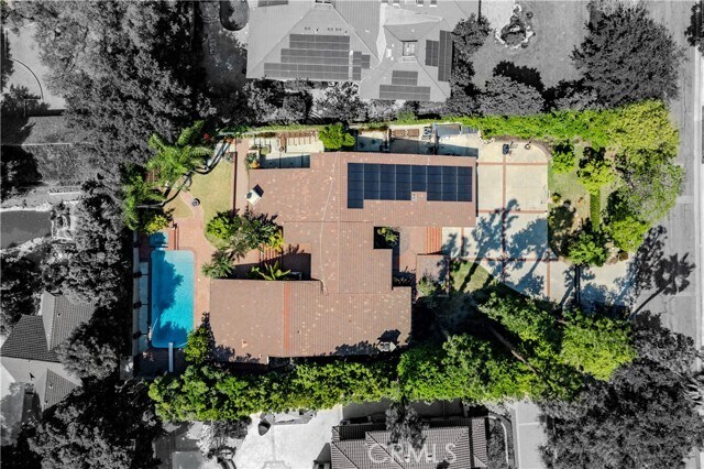 Building Photo - 1225 Mesa Rd