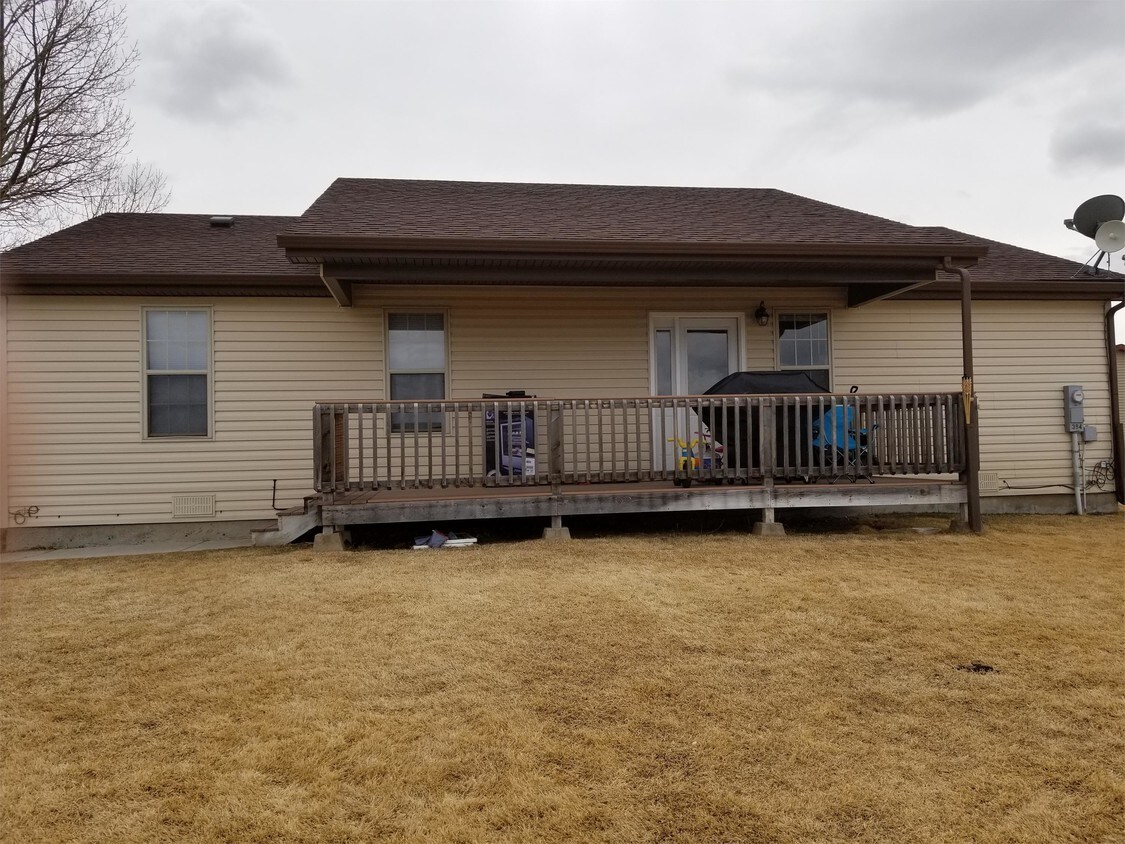 103 Hyland Ct, Saratoga, WY 82331 House Rental in Saratoga, WY