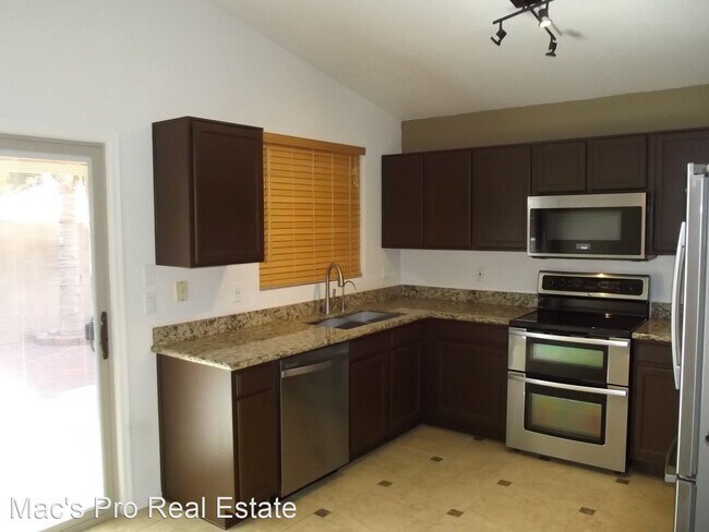 Foto del edificio - 3 br, 2 bath House - 4469 W. Holly Berry Way
