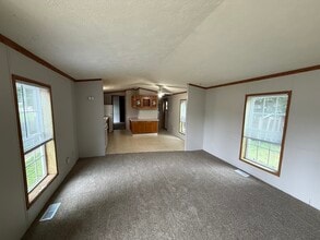 Building Photo - 285 E Birdsall Dr
