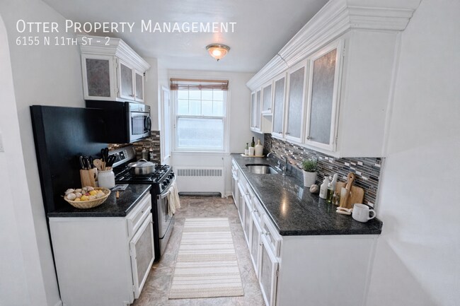 Foto del edificio - 6155 N 11th St