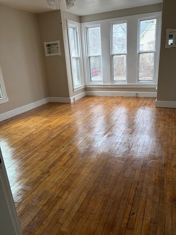 Building Photo - 166 Grafton St