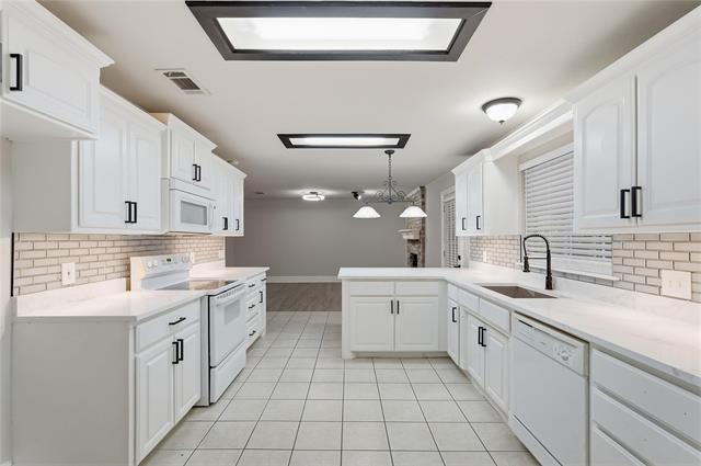 Foto del edificio - 2901 Branch Oaks Dr