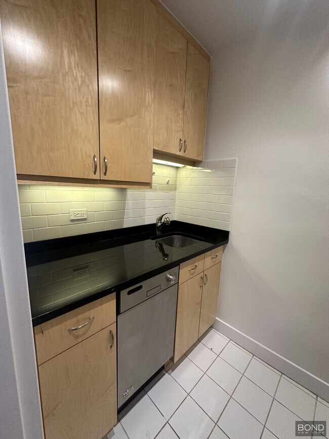 Foto del edificio - 420 E 79th St