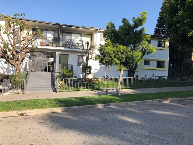 Foto del edificio - Westmont Apartments LLC