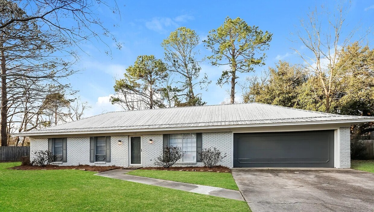 Foto principal - 116 Meadowdale Dr