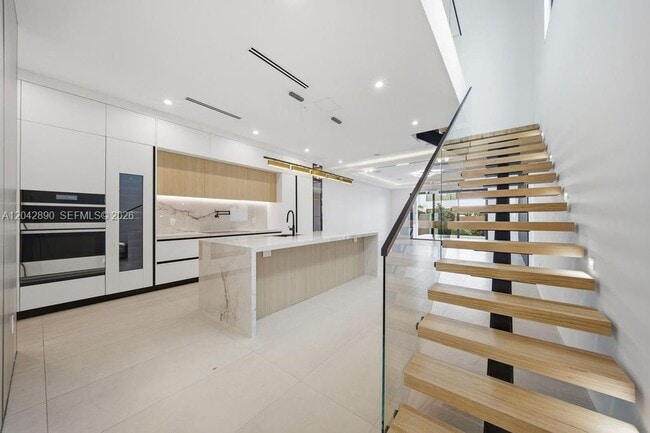 Photo - Northeast 16th Terrace, Fort Lauderdale, FL 33304 - 3 BR 3.5 BA townhouse