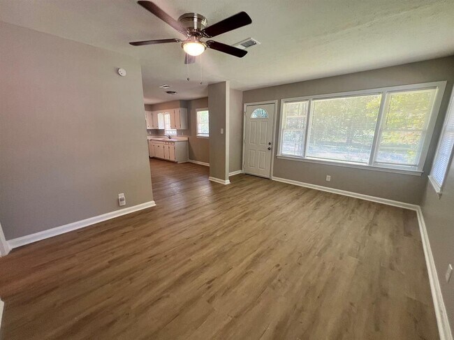 Building Photo - 4407 Pate Dr