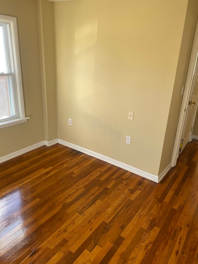 Building Photo - 9 High St