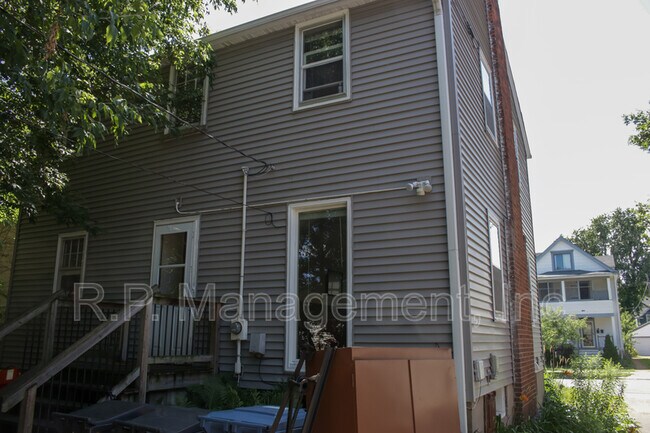 Foto del edificio - 1090 16th Ave SE
