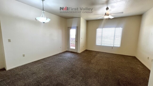 Building Photo - 3 Bedrooms, 2 Baths