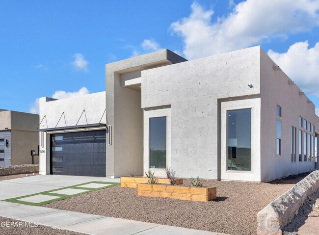 Foto del edificio - 12741 Persistence Ave