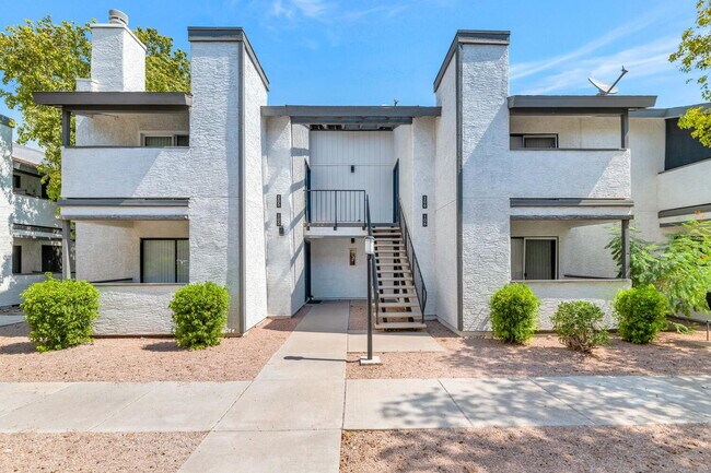 Foto del edificio - Stylish 1-Bedroom Living Near Old Town Sco...