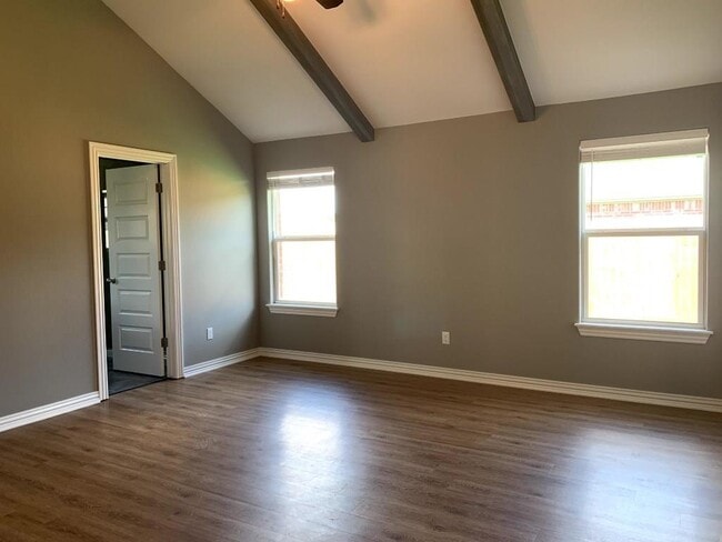 Building Photo - 428 Concho St