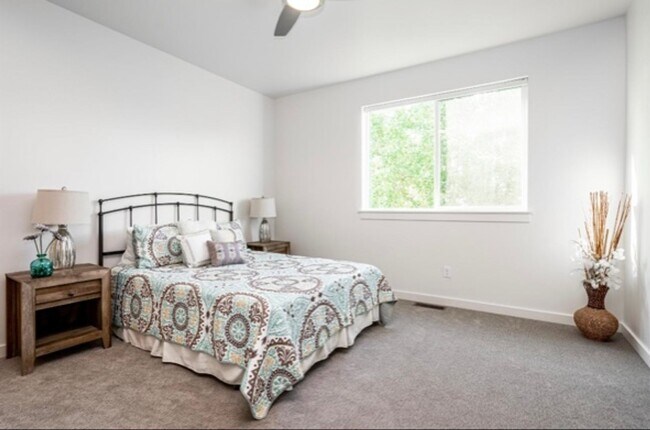 Building Photo - Spacious 3-Story Modern Community Featurin...