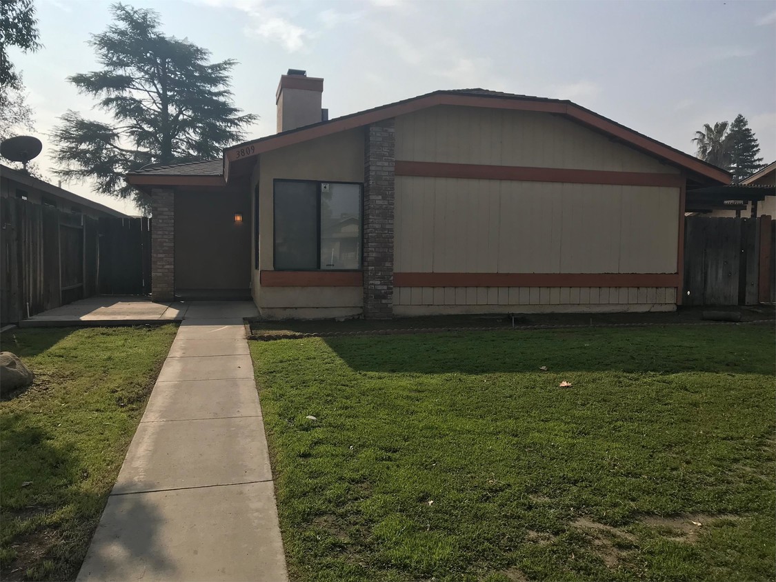 Foto principal - 3809 White Ln