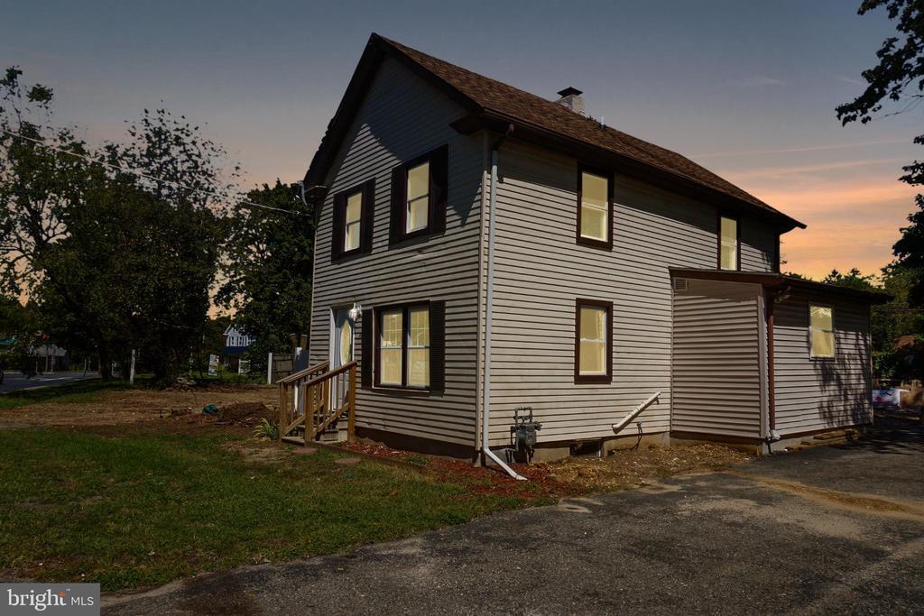 Primary Photo - 1824 N Tuckahoe Rd
