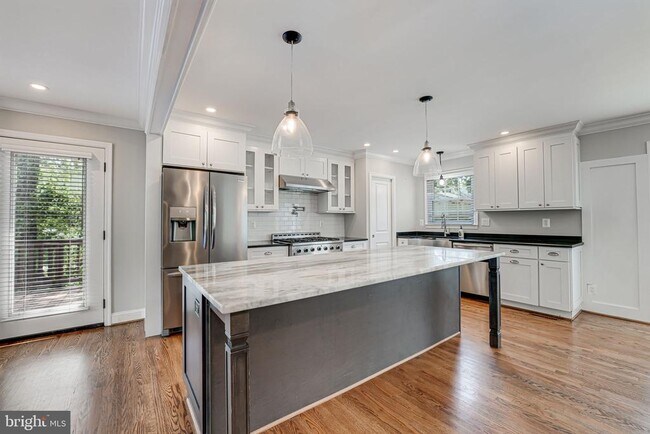 Foto del edificio - 2602 Stirrup Ln