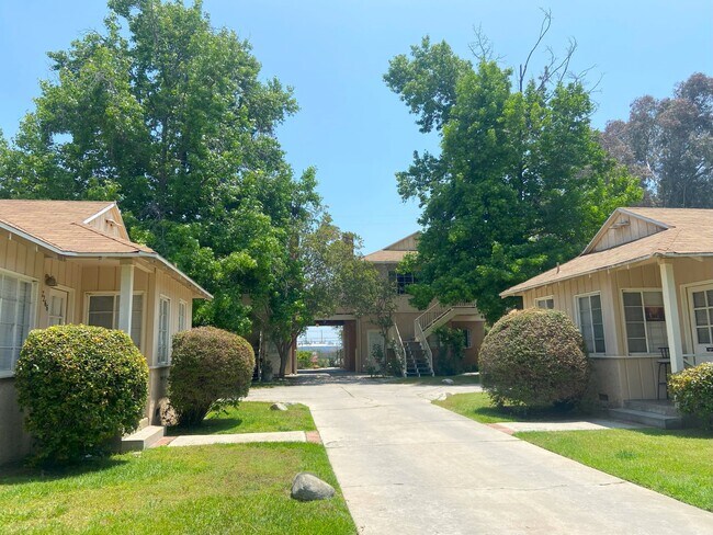Building Photo - 7254 Allott Ave