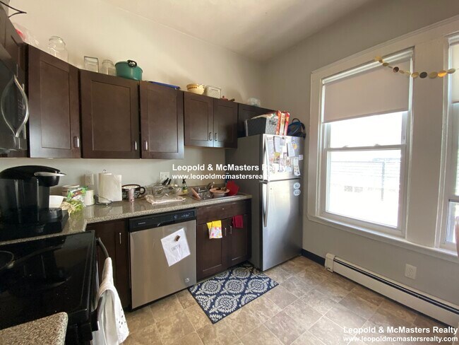 Foto del edificio - 172 Bigelow St