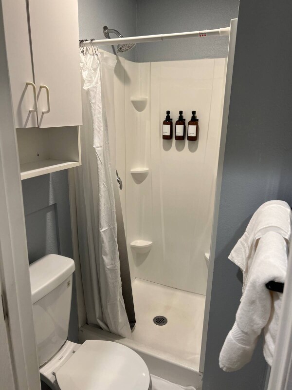 Foto del edificio - 2504 Bridgeport Way W