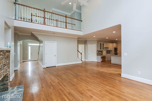 Building Photo - 4 br, 3 bath House - 6512 Dresden Court