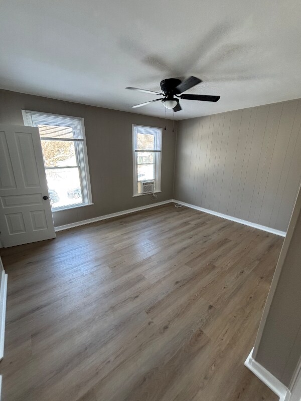 Foto del edificio - 28 Caledonia St NE