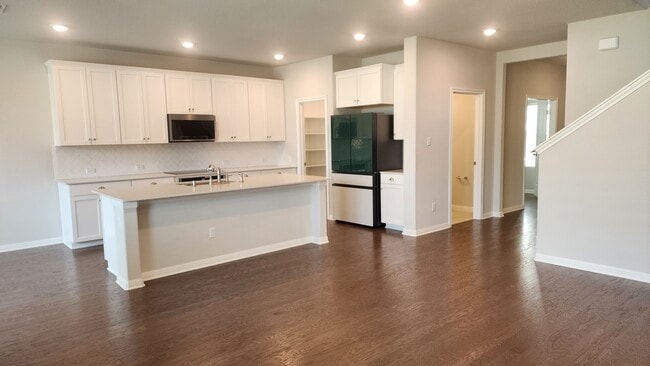 Building Photo - 19325 Hartwell Dr