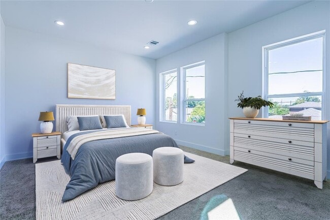 Building Photo - 5402 Margarita St